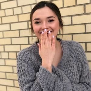 Meet your Posher, Lexi